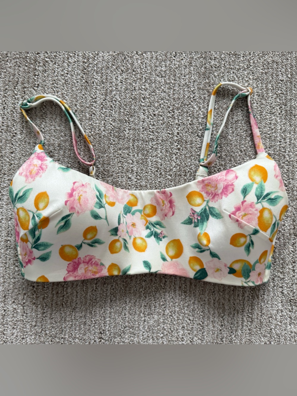 Victoria’s Secret Essential Deep Neck Bikini Top in Cream Lemon Floral - Size M